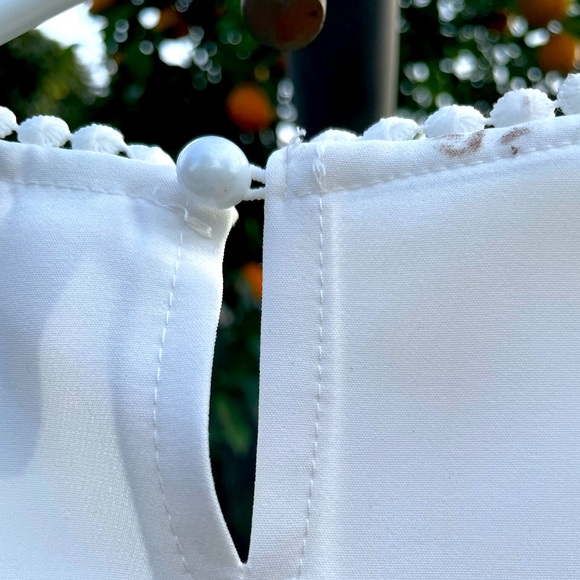 Elegant Blouse, Never Before Worn!!! - Picture 5 of 8